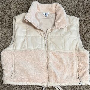 JoyLab Cream Fleece Vest